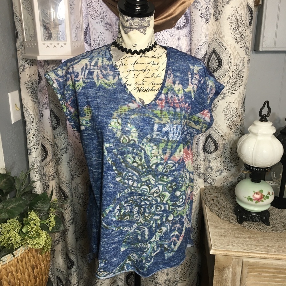 Chico’s short sleeve lace detailing top